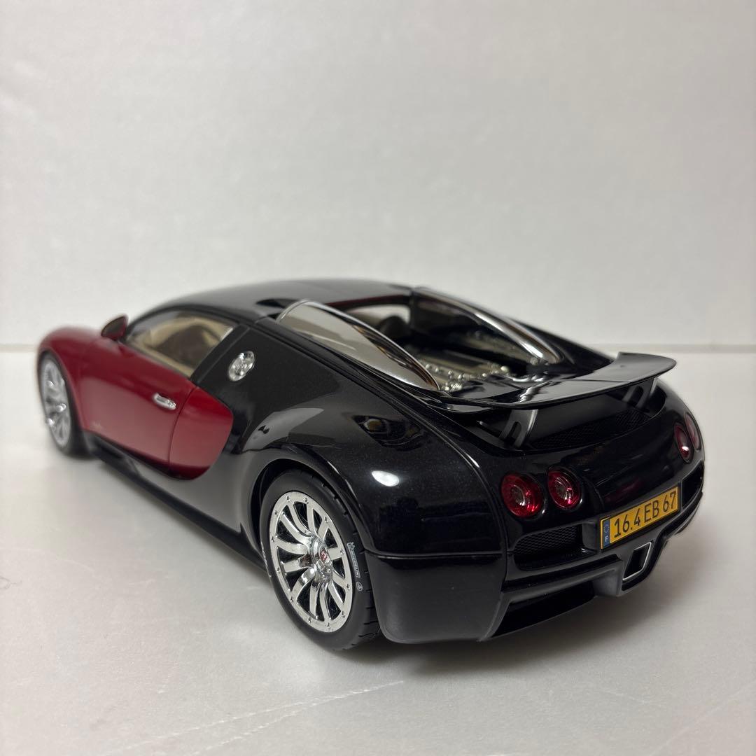 ミニカー BUGATTI VEYRON