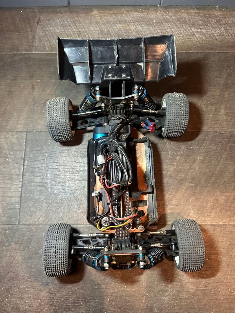 1/14スケール 電動RCカー 75KM/H 4WD