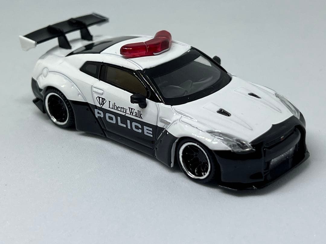 MINI GT LB★WORKS NISSAN GT-R R35 POLICE