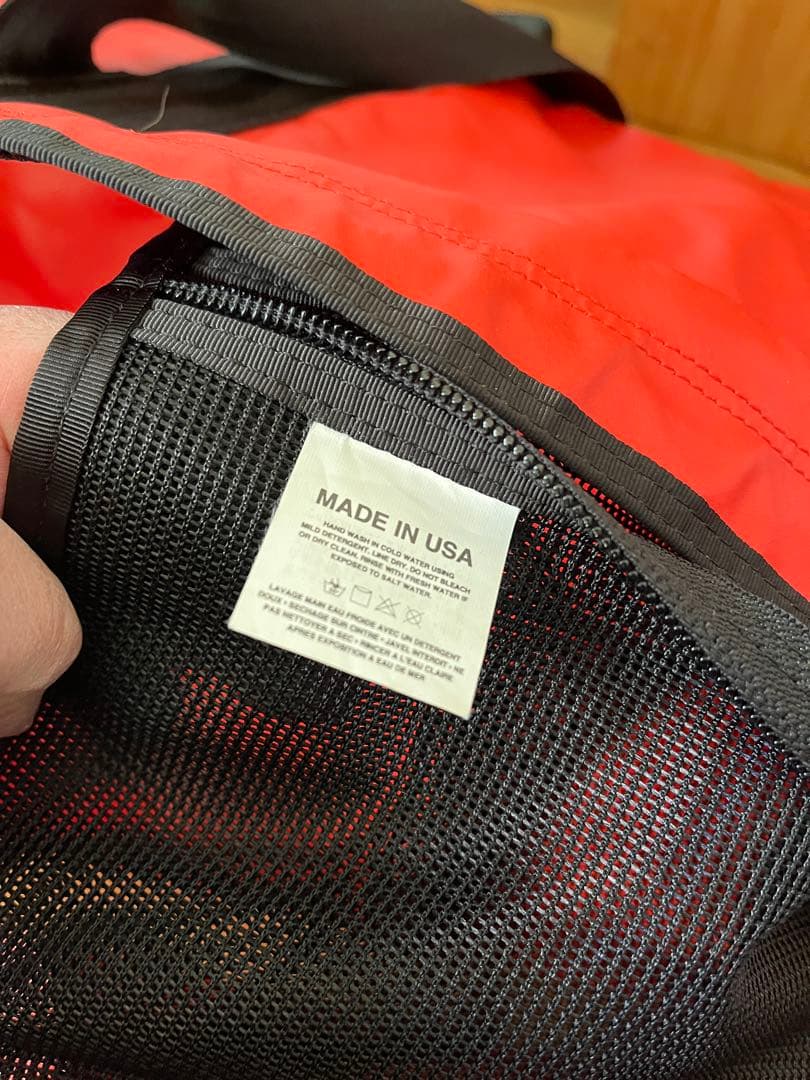 Patagonia アメリカ製　大容量ボストンバッグ 赤