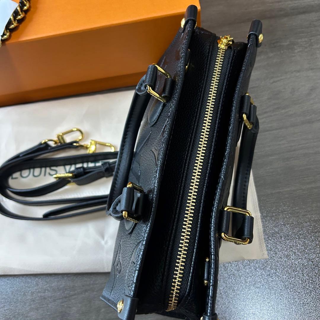 年末年始価格【実写画像】 ブラック ミニハンドバッグ