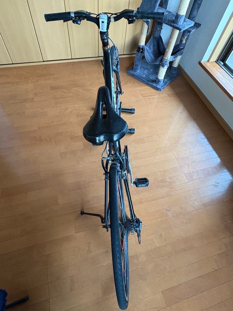 Trek クロスバイク ブラック 700C 21段ギア（要修理）