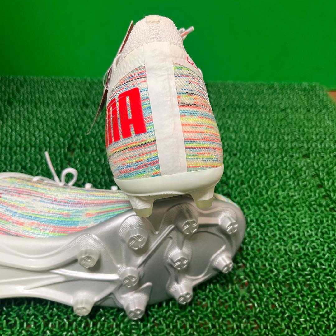 プーマ サッカースパイク プーマ ウルトラ 1.2 HG(ホワイト×レッド)