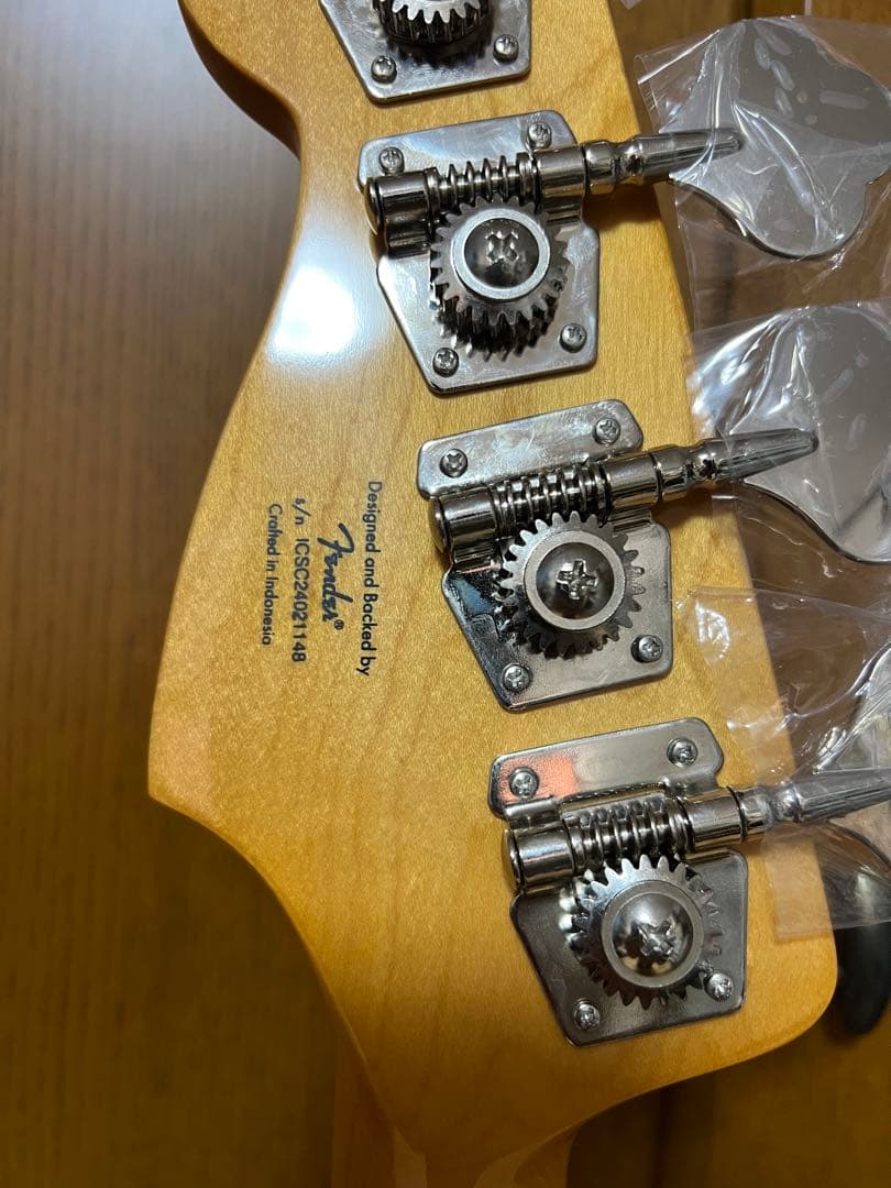新品未使用Squier Classic Vibe ’70s Jazz Bass