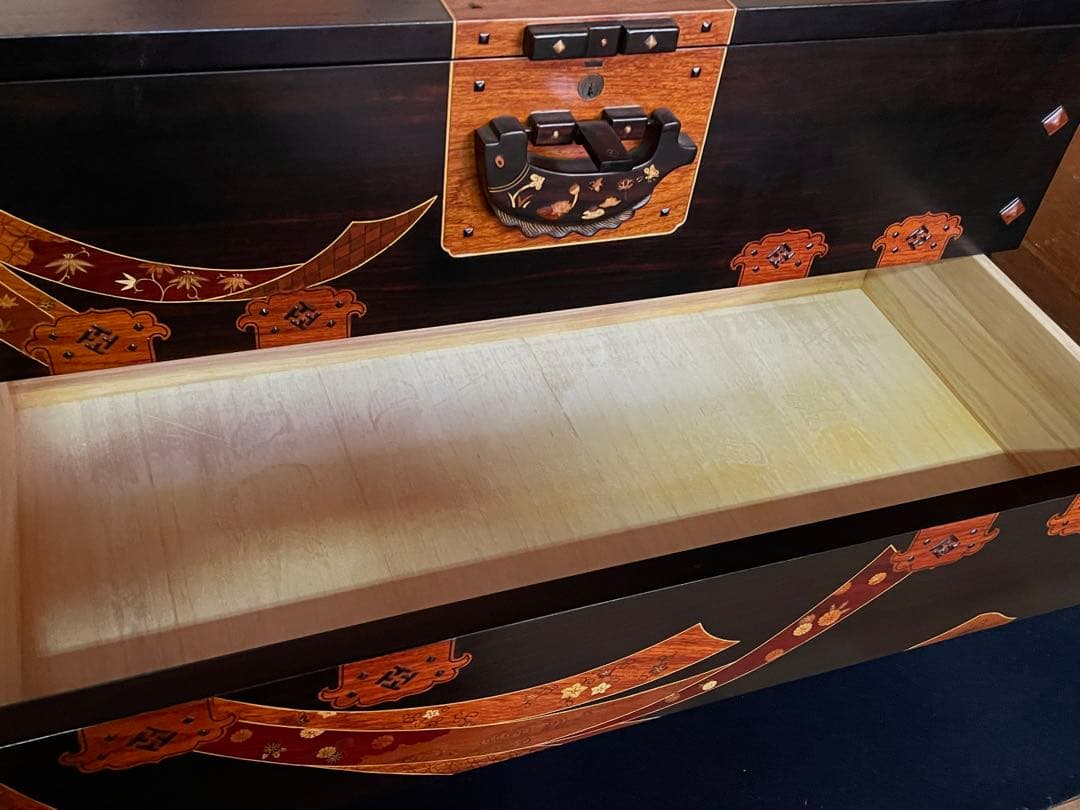 「母」黒檀 寄木 象嵌細工 李朝 バンダジ風 3ドロアー チェスト （柱②）