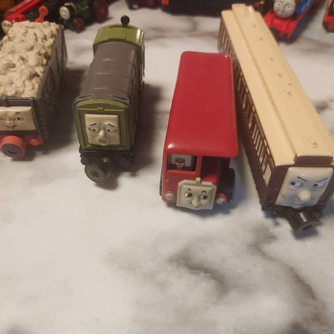 トーマス　バーディー