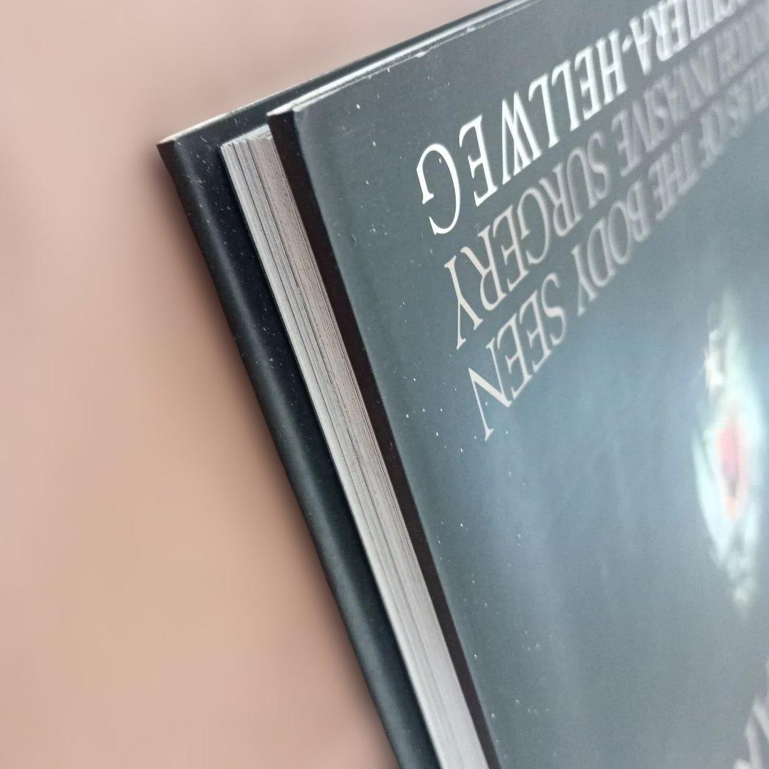 THE SACRED HEART/劇場としての手術