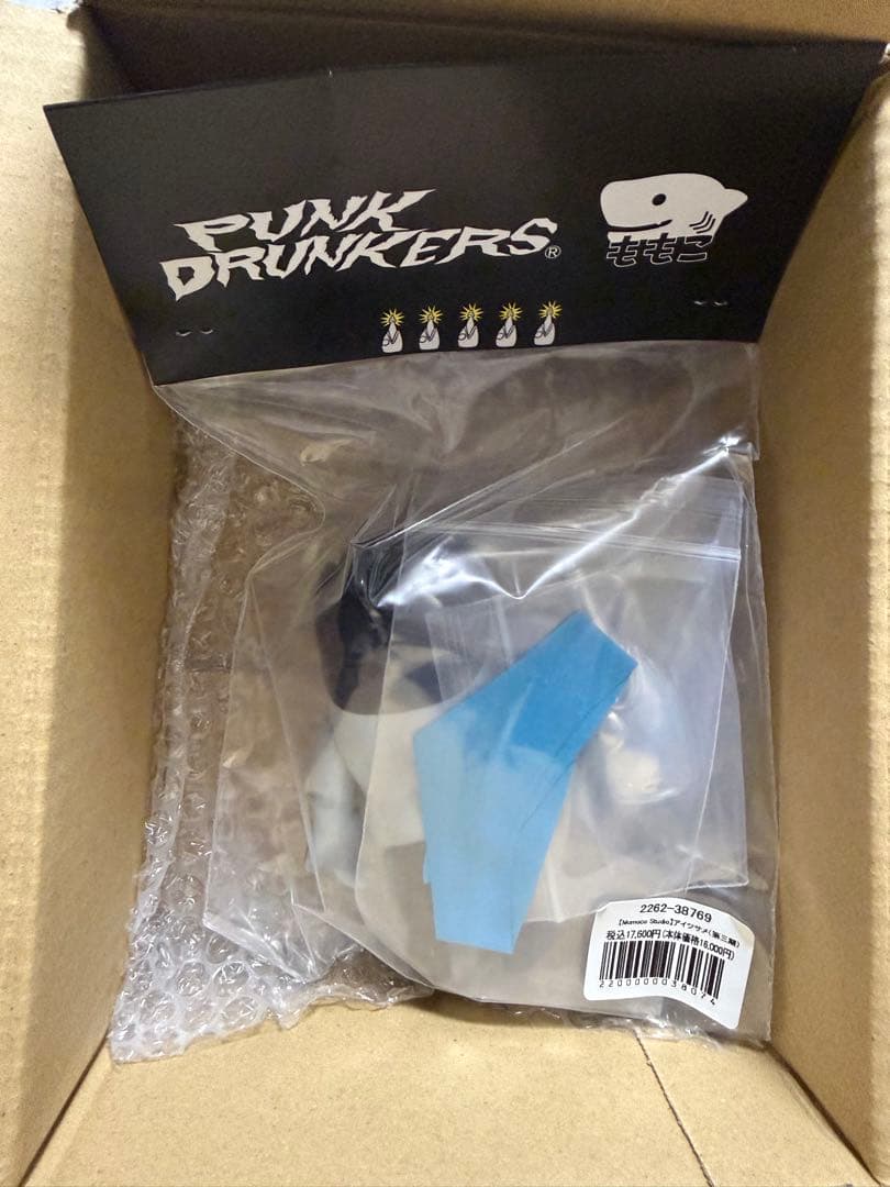 MOMOCO STUDIO PUNKDRUNKERS アイツサメ ソフビ