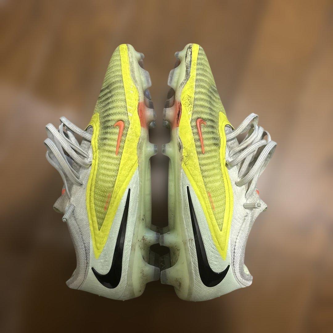 ナイキ　ファントム6 fg 25センチ