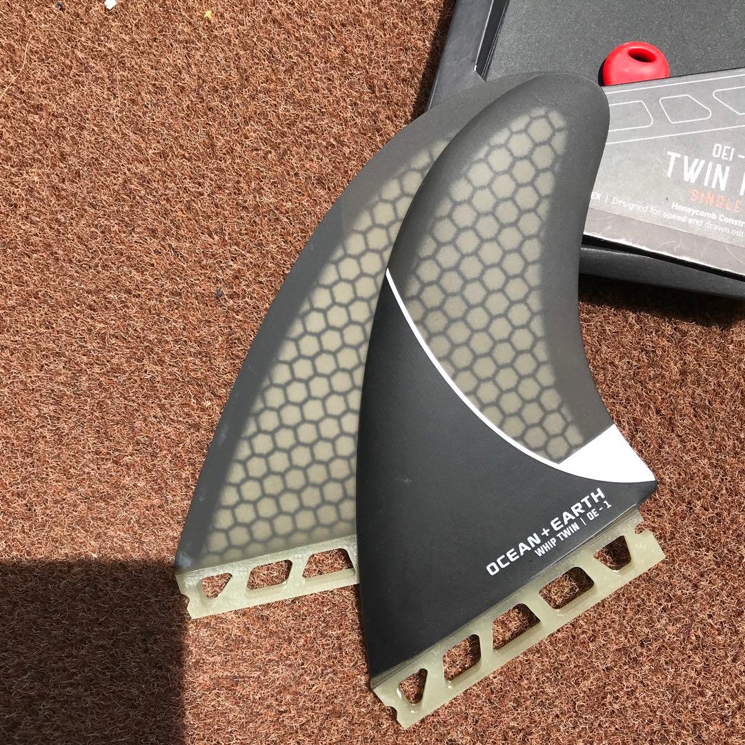 OCEAN + EARTH DEI-WHIP TWIN FIN定価¥11800