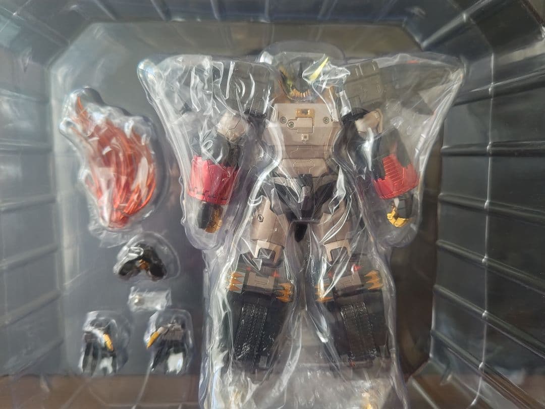 ジェネシックガオガイガー　　AMAKUNI 　ホビージャパン　千値練