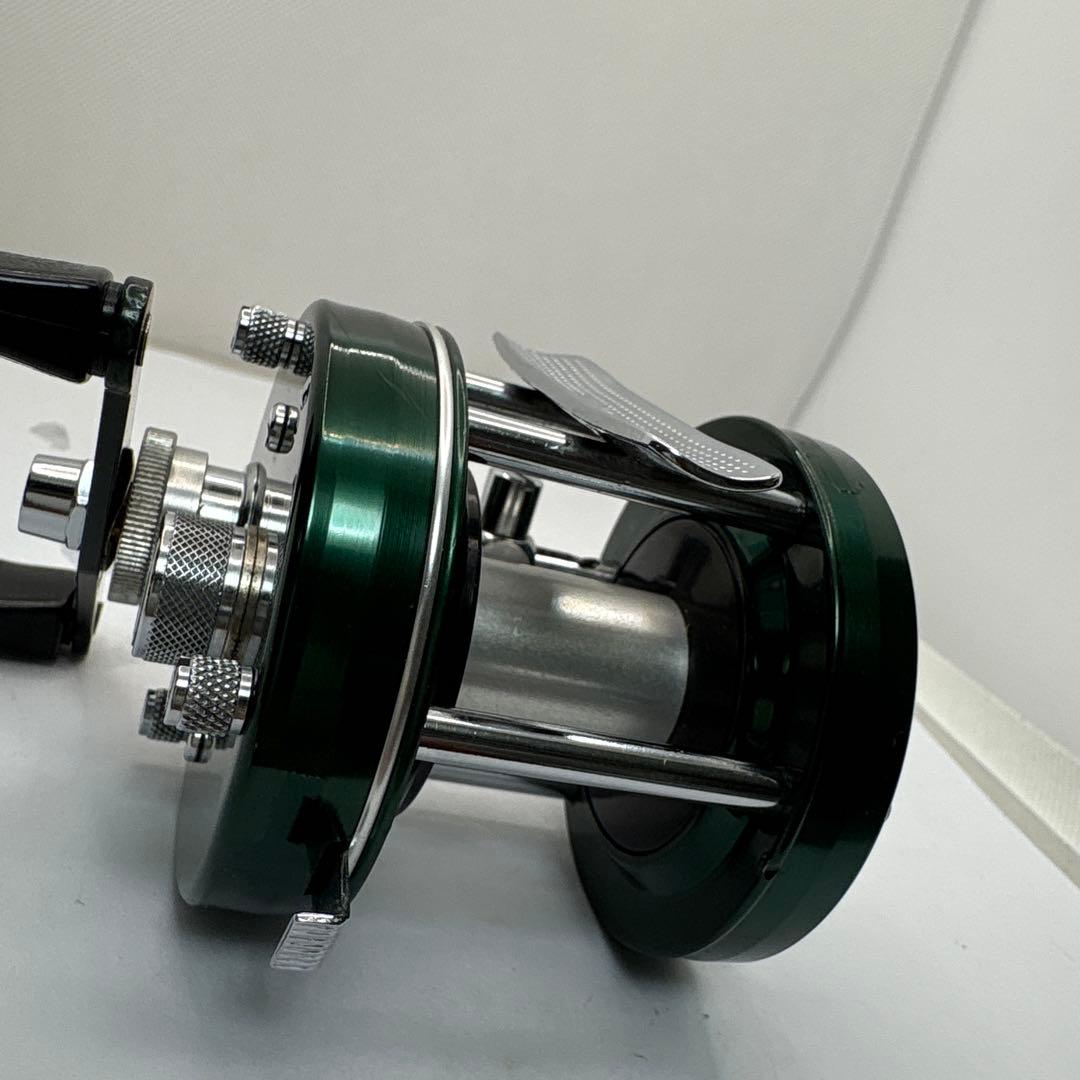 ABU Ambassadeur 5000D ベイトリール