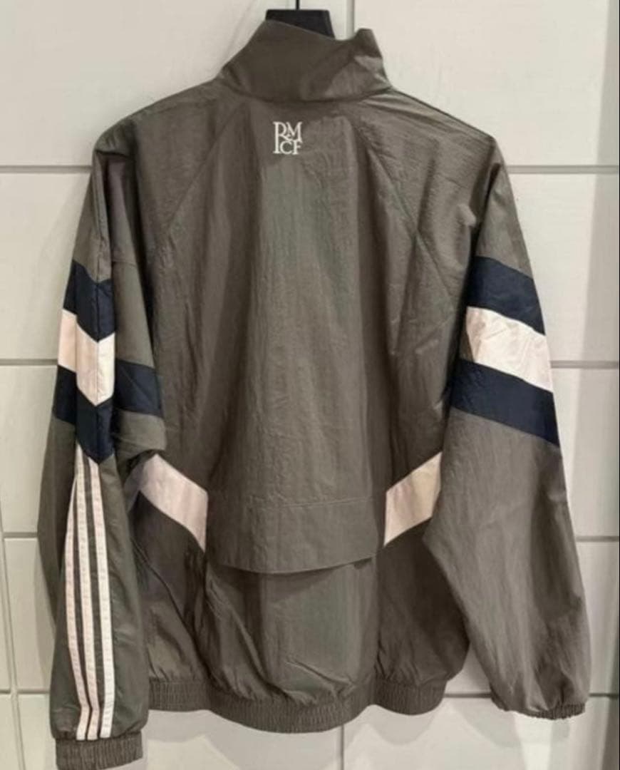 ぽーかー⚽️ 25/26 レアル・マドリード グレー トラックジャケット