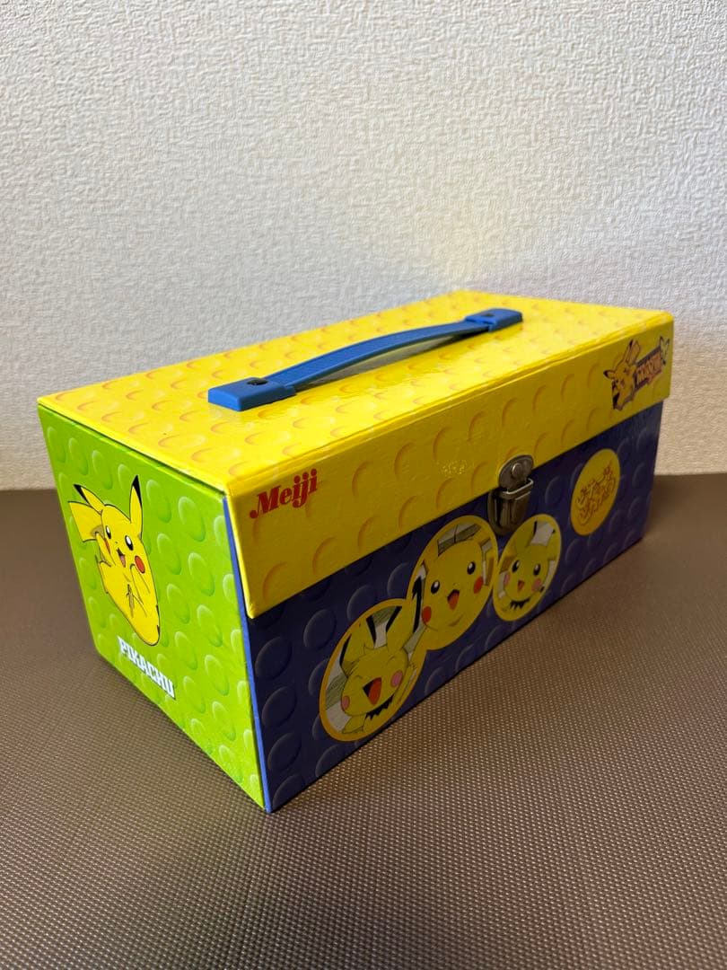 激レア　ピチューとピカチュウ 文具セット