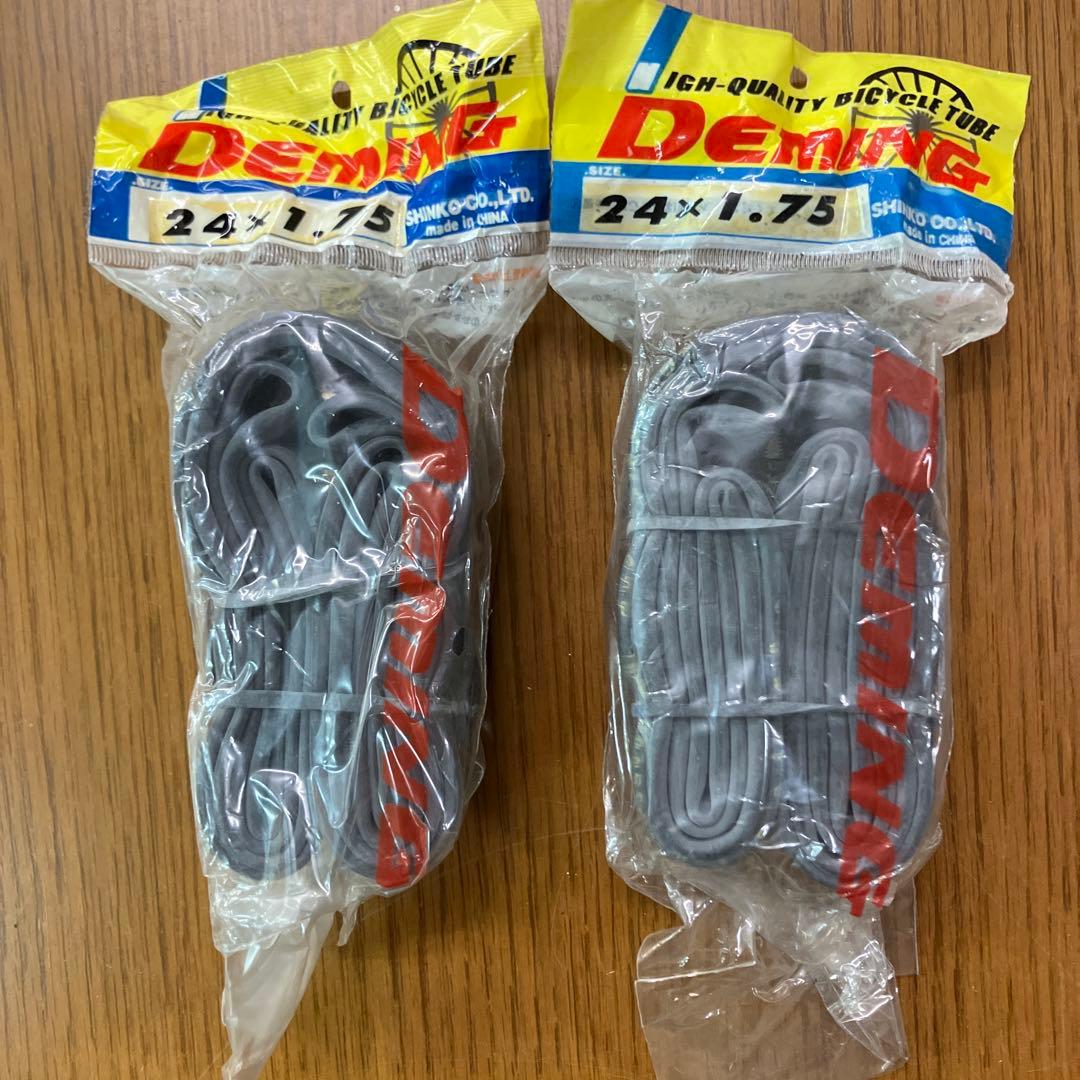 自転車のタイヤ4本チューブ色々