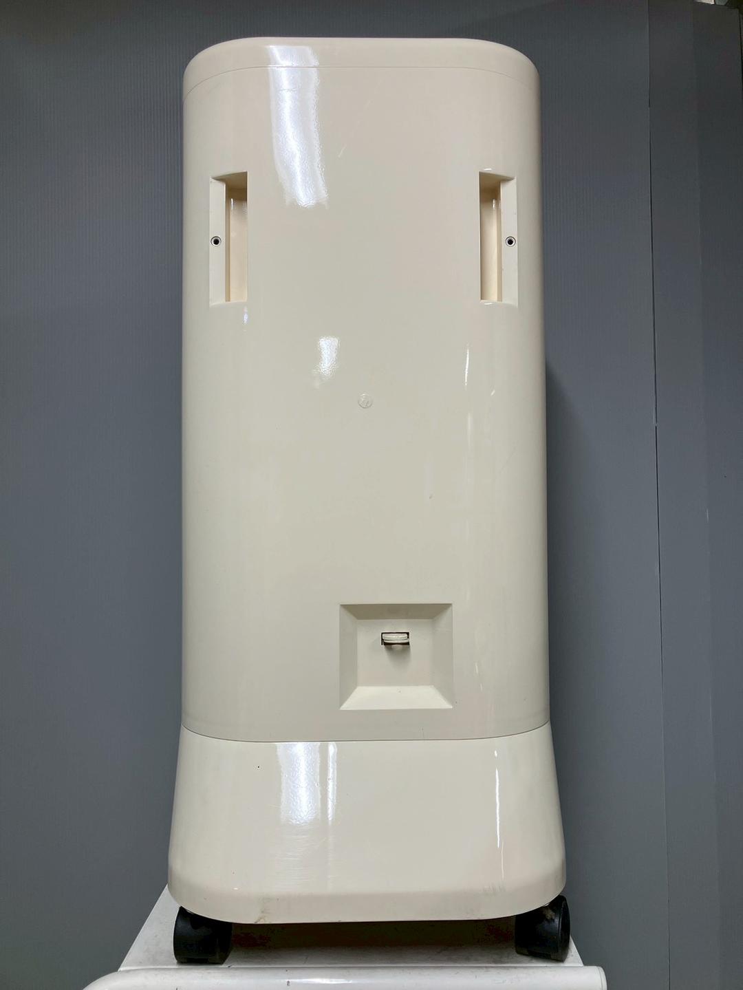 美品SHP-012A【ユージンスリムボーイ】ハーフサイズ　中古ガチャガチャ