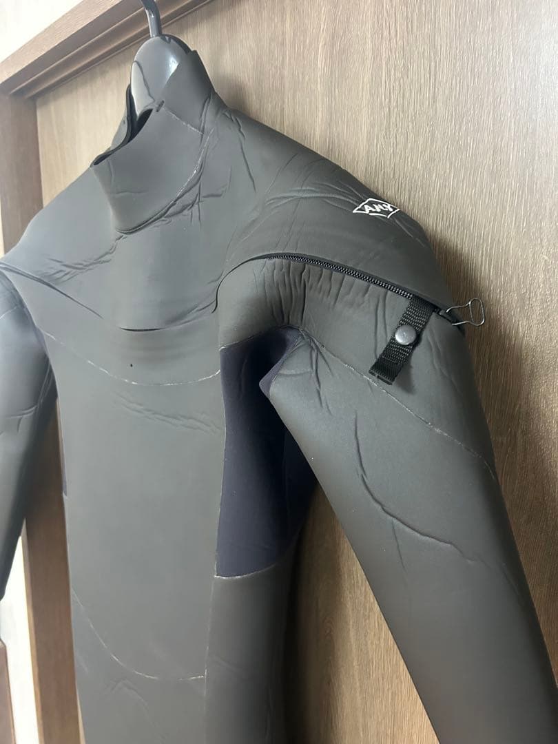 【美品】A•N•Y5×3セミドライウェットスーツ MLWサイズ 2024年モデル