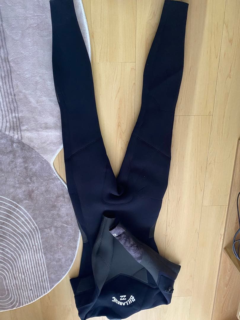 ビラボン　5ミリ　Ｌサイズ　3回着用のみ