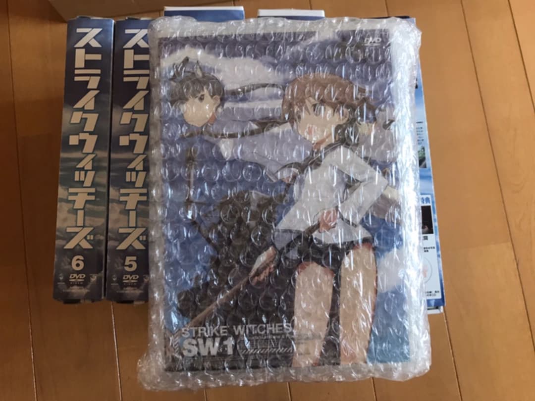 ストライクウィッチーズ　初回限定版DVD 1〜6巻