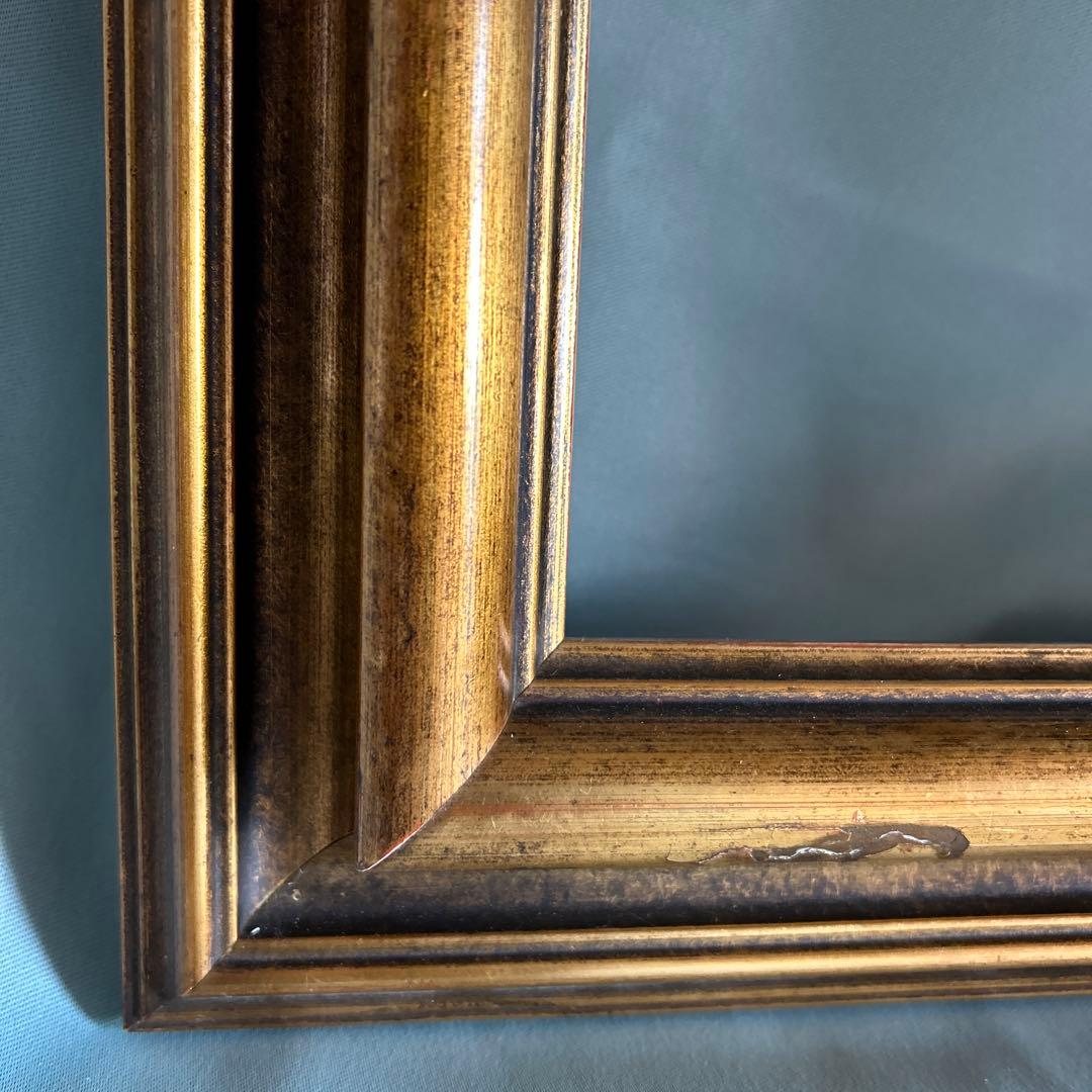 額縁　金色　中サイズ　ビンテージ、アンティーク調