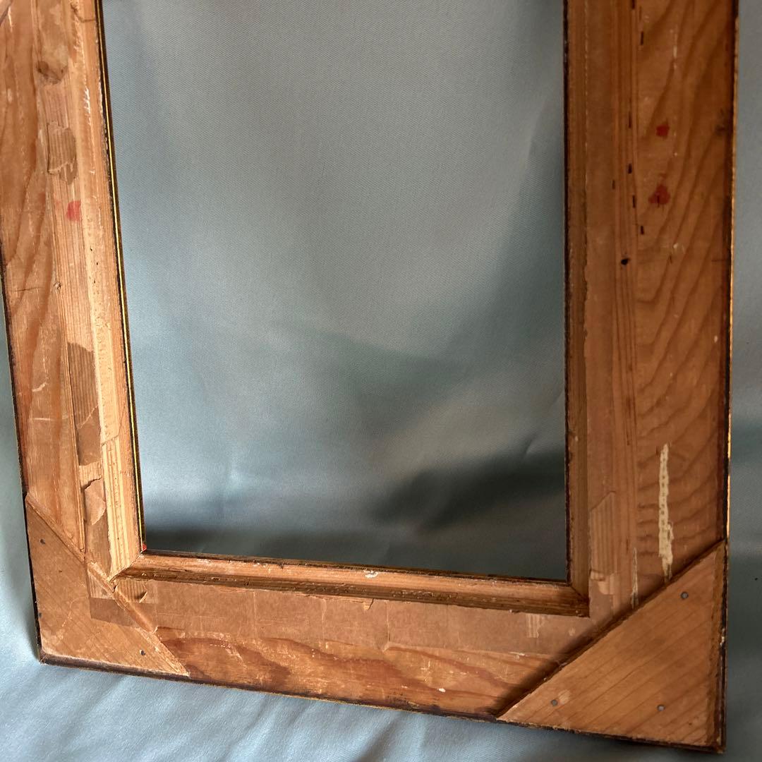 額縁　金色　中サイズ　ビンテージ、アンティーク調