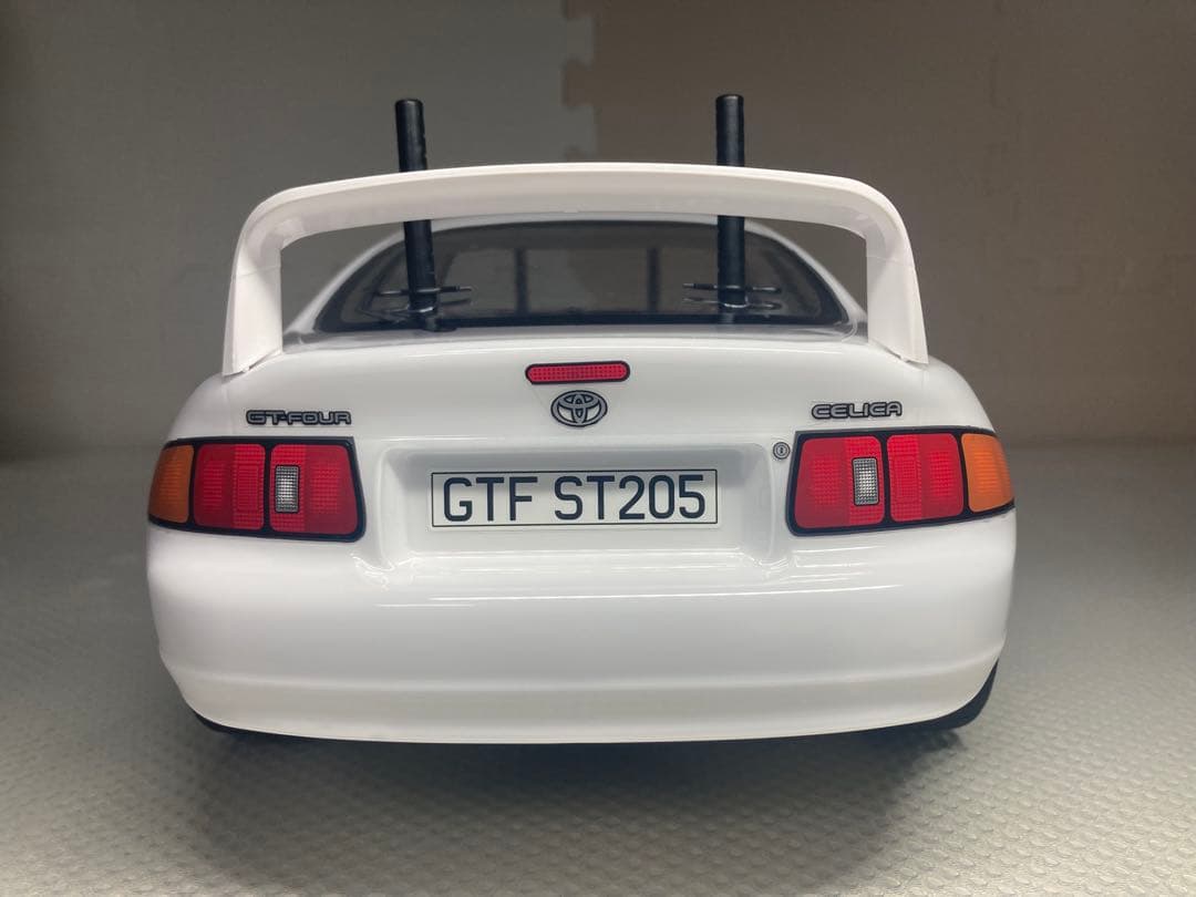 タミヤ　TT-02シャーシ　セリカ　GT-FOUR ST205 ボディ付き