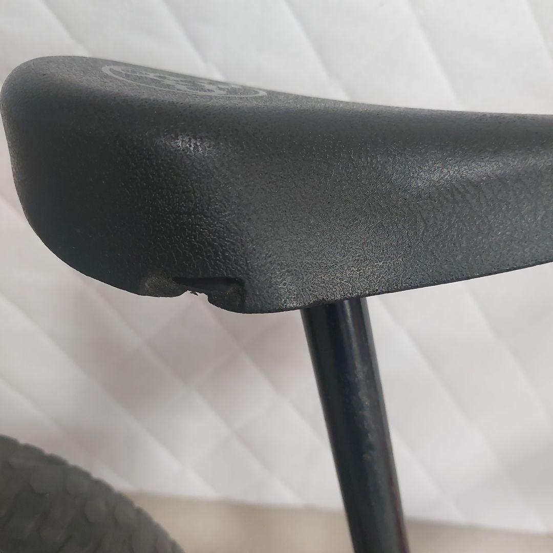 ストライダー スポーツモデル 赤 タイヤカスタム