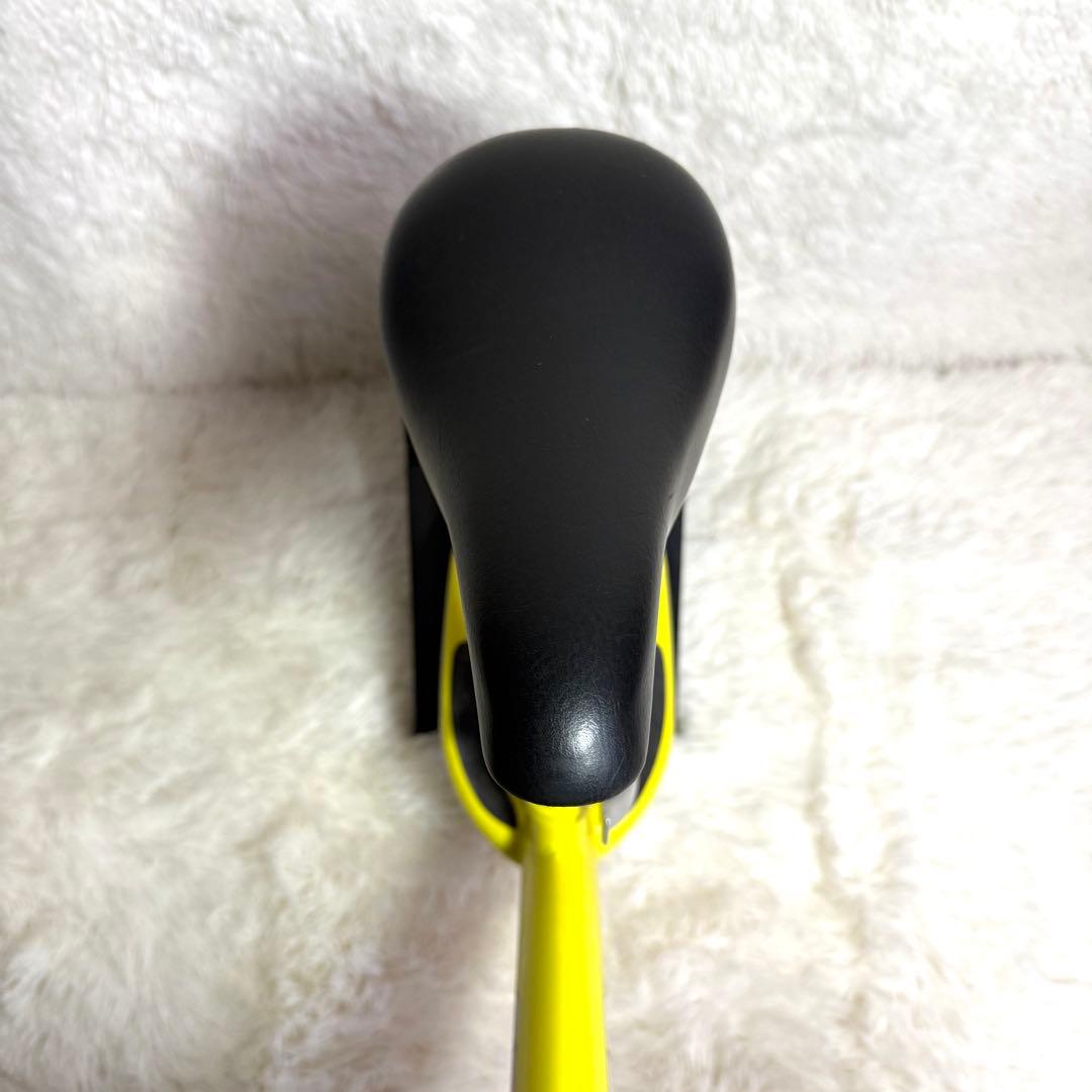 STRIDER ストライダー　バランスバイク イエロー　黄色　美品