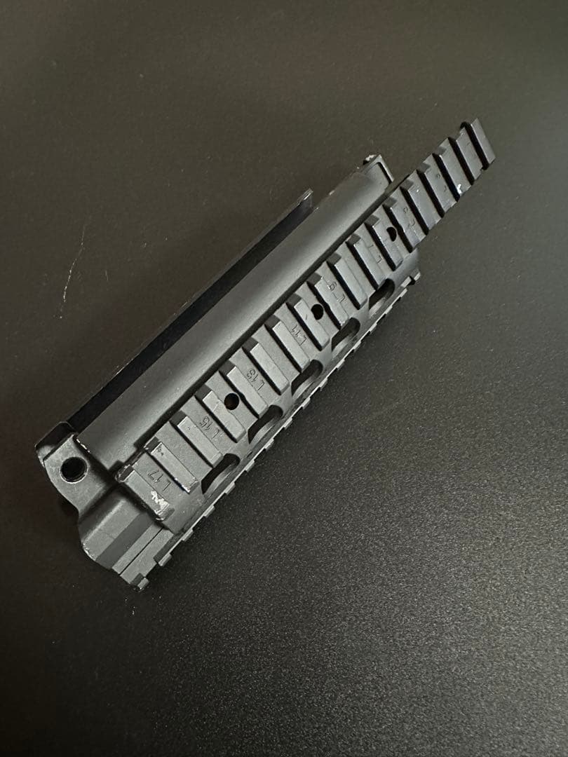 【セール/美品】東京マルイ純正 MP5用 金属ハンドガード3面 レール