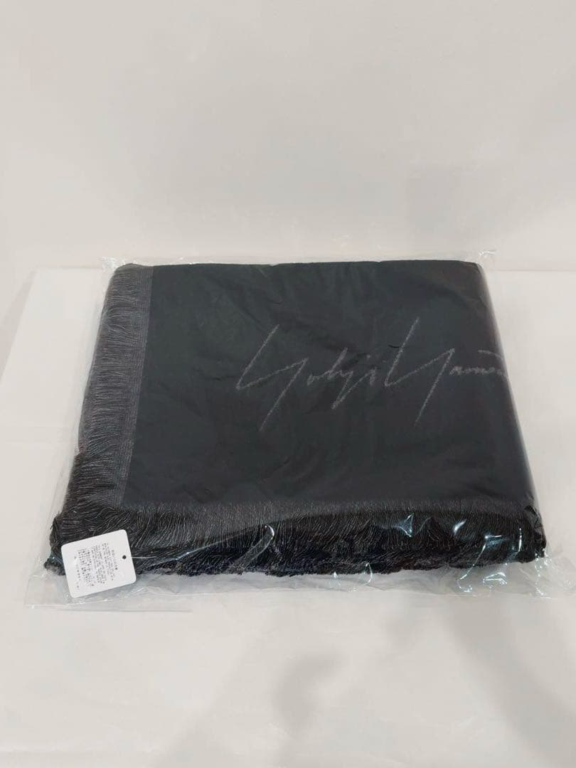 ⭐︎未開封⭐︎Yohji Yamamoto ハーフケット/大判ストール(ノベルティ)
