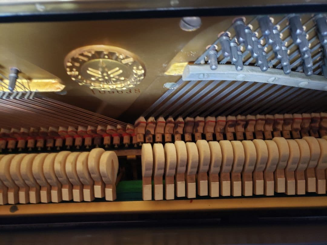 YAMAHA　アップライトピアノ　U1A　製造番号109638