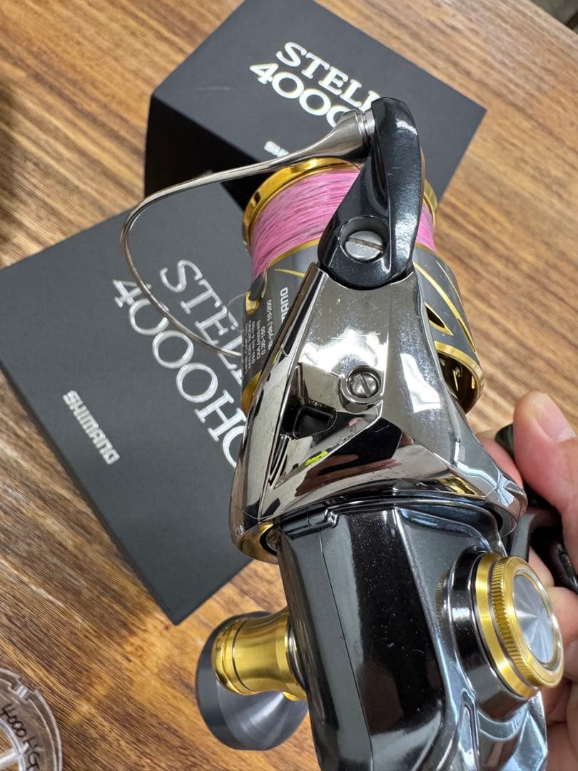 み*こ様 【極上品】14'ステラ4000HGパワーハンドルノブカスタム、スペアス