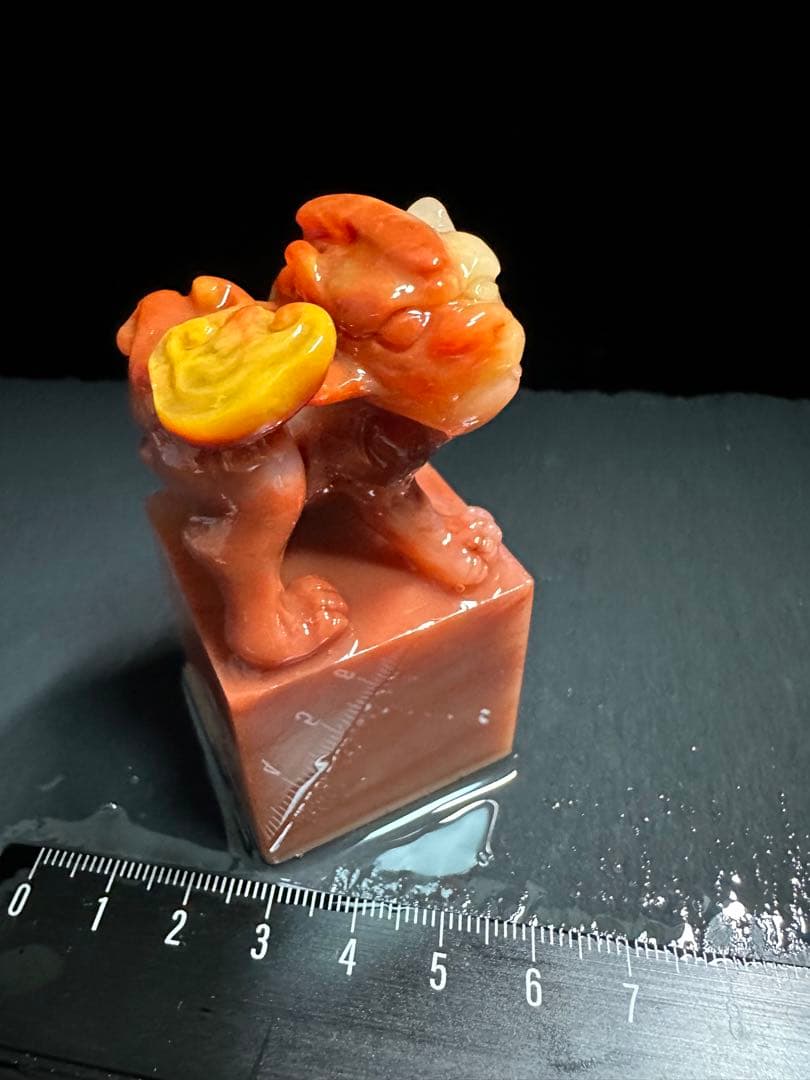 35寿山石　印材　 瑞獣献芝　紅石　大印面　篆刻　落款　雅号　書道　箱付き