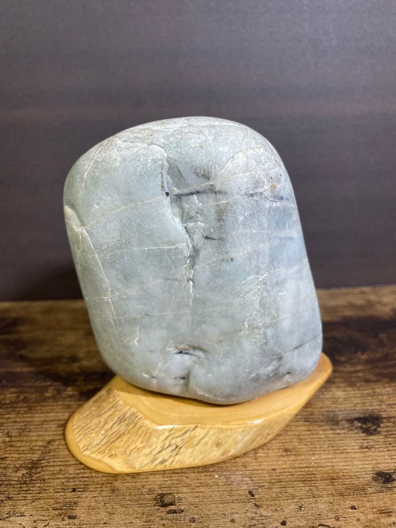 約2100g 糸魚川 翡翠 海石 緑