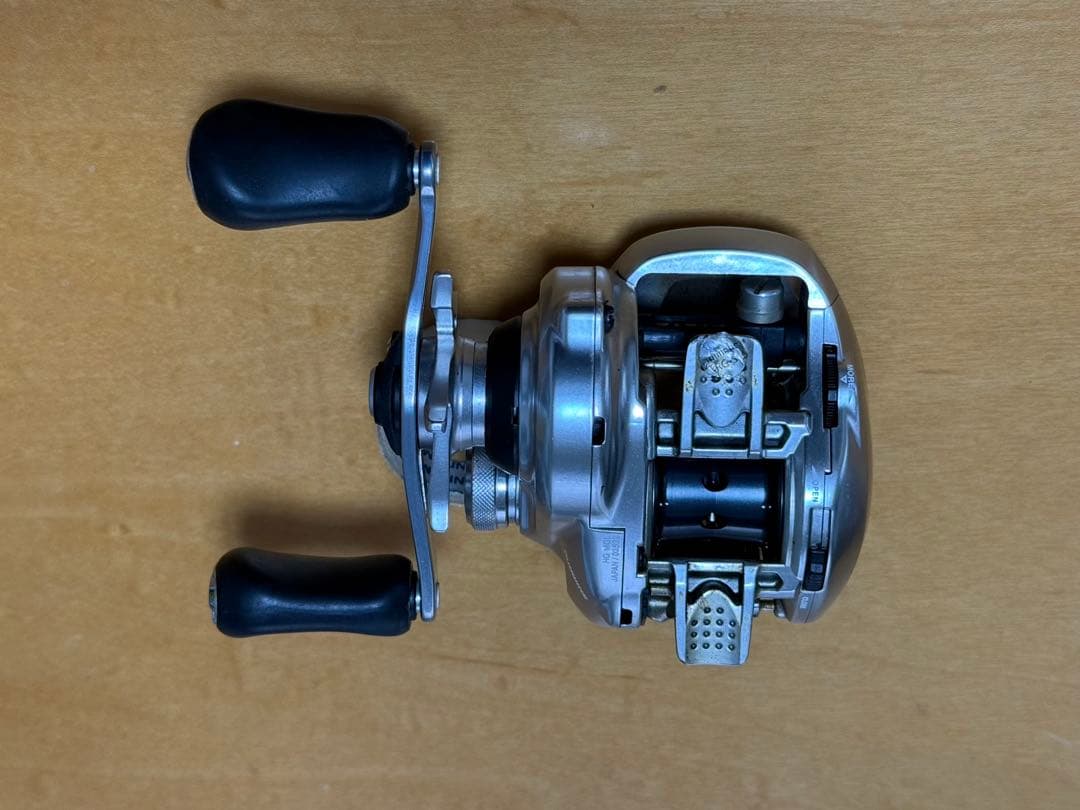 16メタニウムHG 右巻き