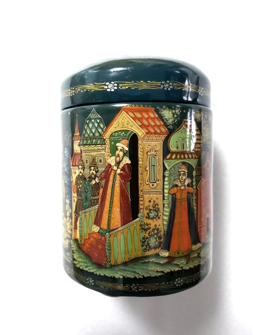 ロシア工芸品　細密画　パレフ 筒状の小箱　箱無し