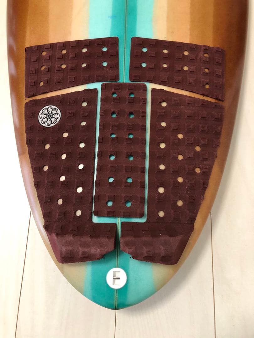 Deadkooks デットクークスサーフボード クラックド　エーゲ　6.2