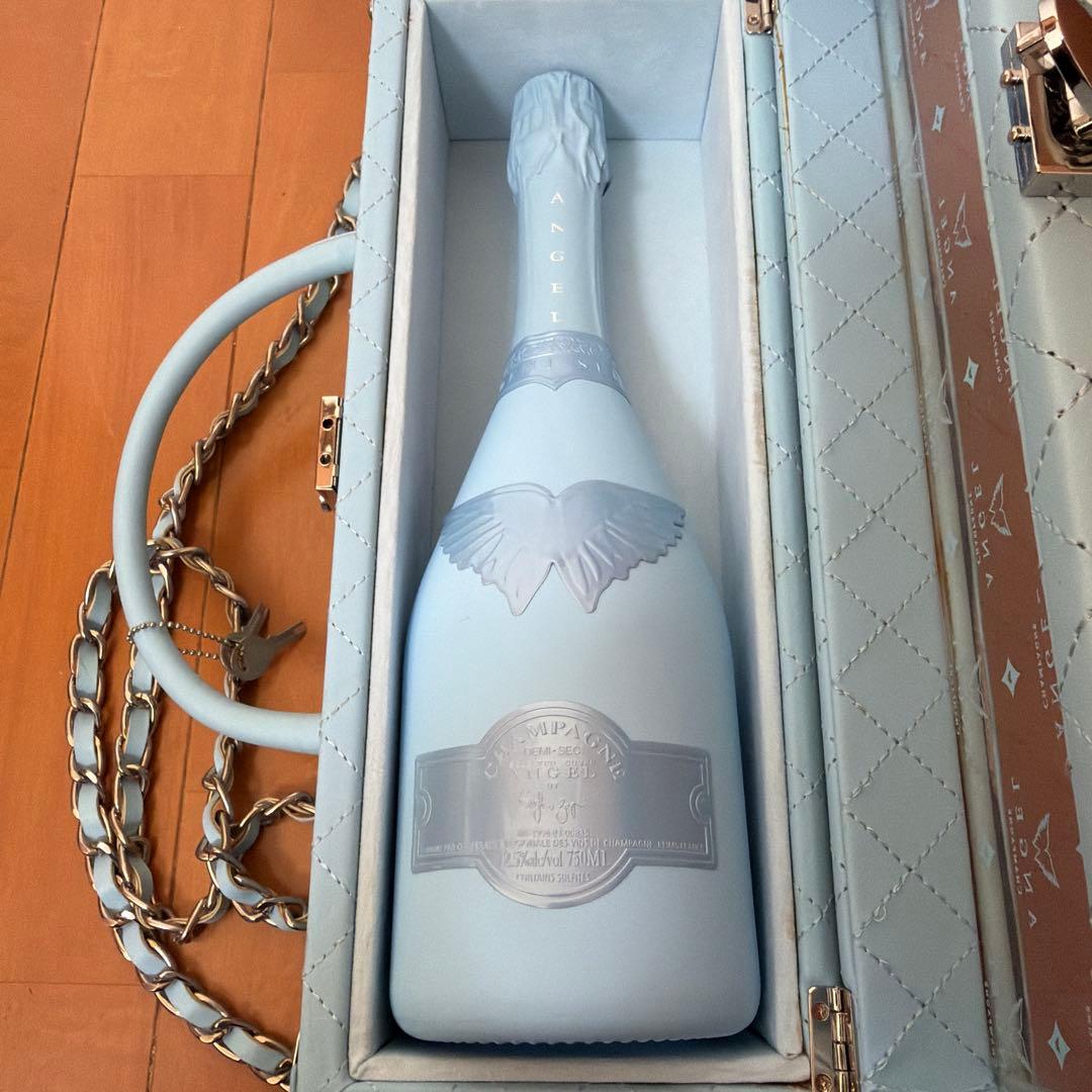 エンジェル　シャンパン　ドゥミセック　ブルー