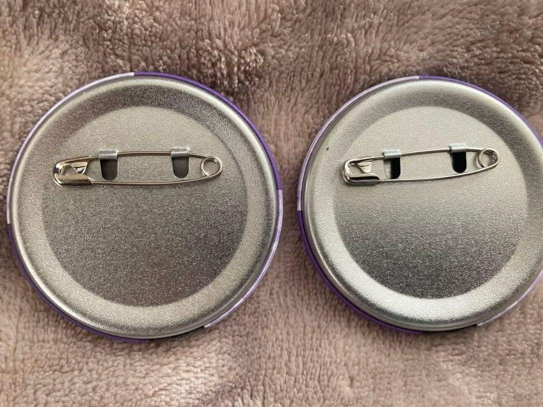 ワイテルズ　スマイル　pop up ストア 缶バッジ　ザッカマート　WEGO 紫