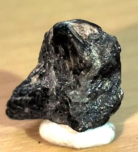 アレキサンドライト　希少宝石鉱物標本