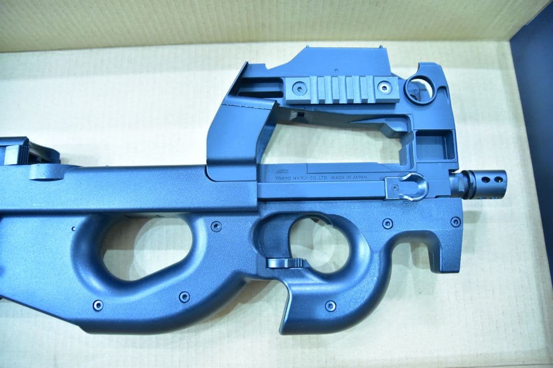 東京マルイ P-90 電動ガン 5.7×28mm