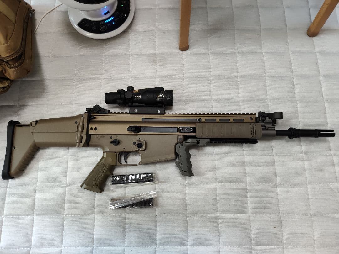 次世代電動ガン　SCHR-H、次世代電動ガンUSP 他おまけ多数