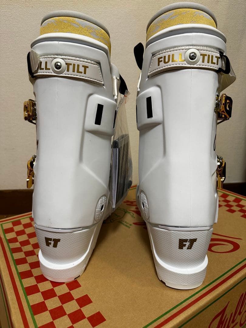 「新品未使用」希少 FULL TILT CLAIM FTS 26.5