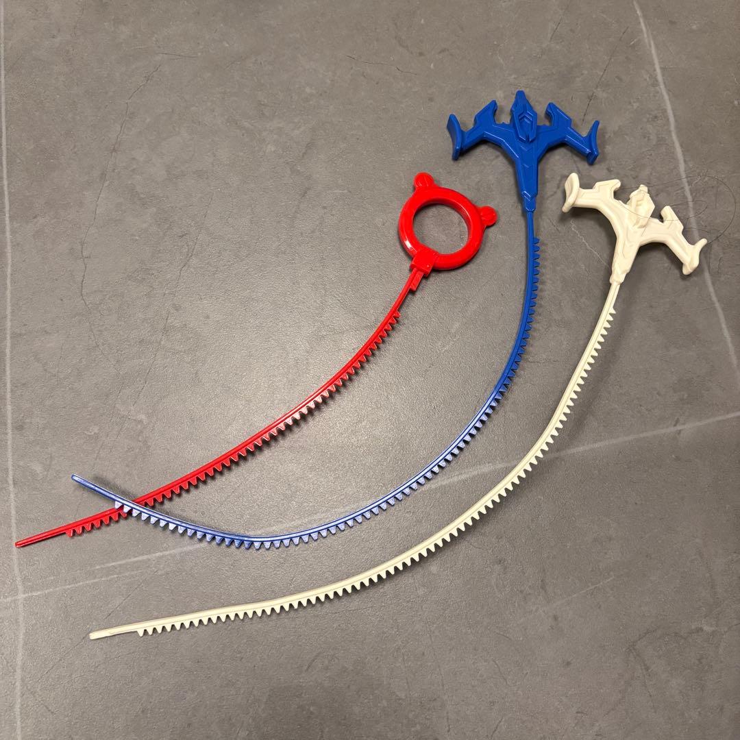 【レア品】【平成おもちゃ】爆転シュートべイブレード　　シューター3点セット