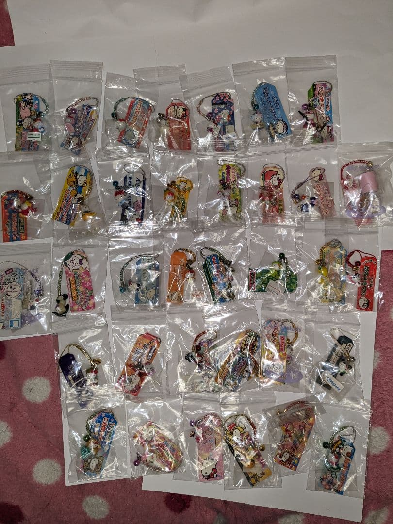 ご当地キティストラップ　レアまとめ売り218点♥