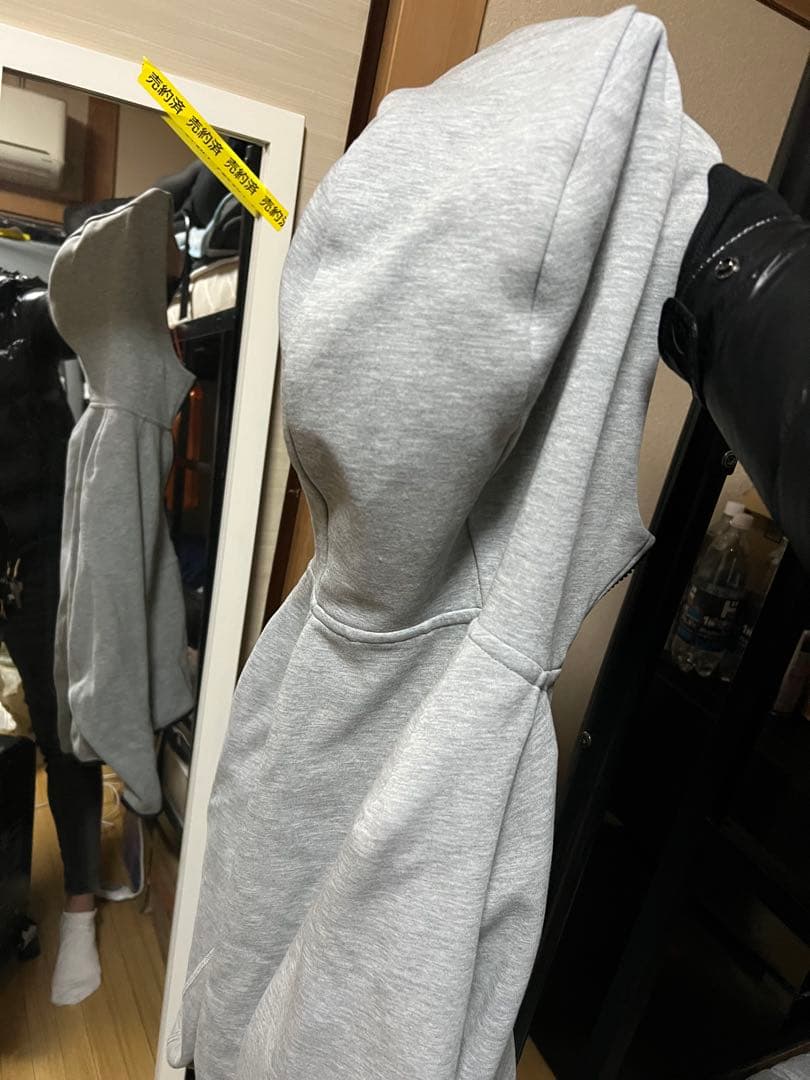 NIKEテックフリース　上　s