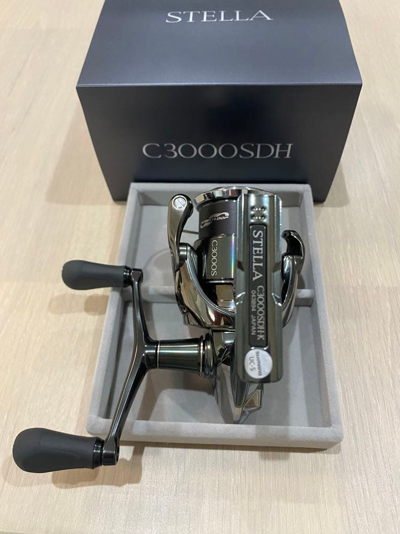 【極美品】シマノ ステラ C3000SDH