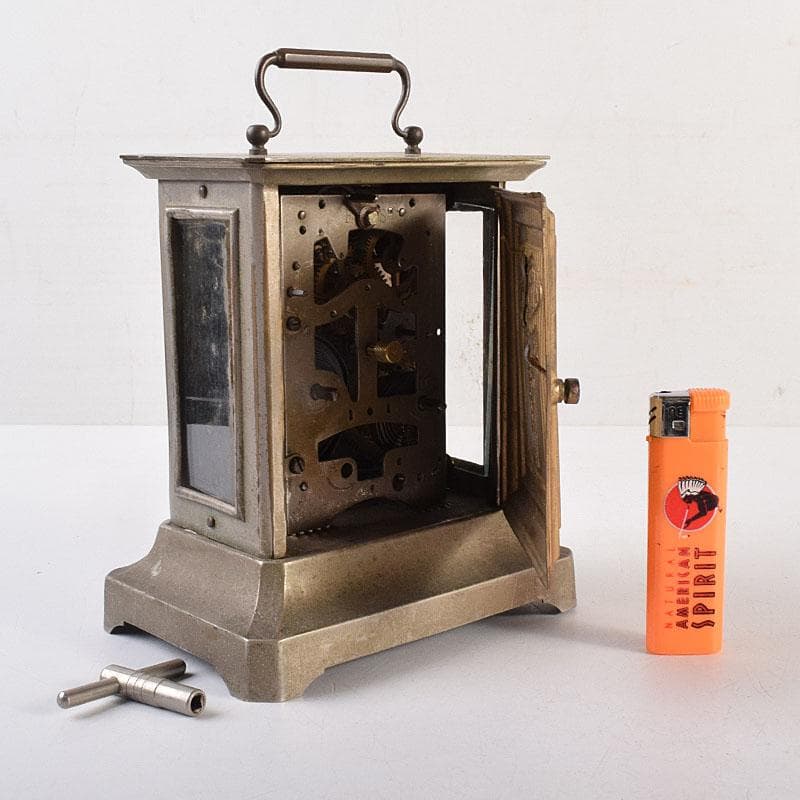 アンティーク　昭和レトロ　謙信洋行　置時計　ゼンマイ式　ジャンク品　VR8849