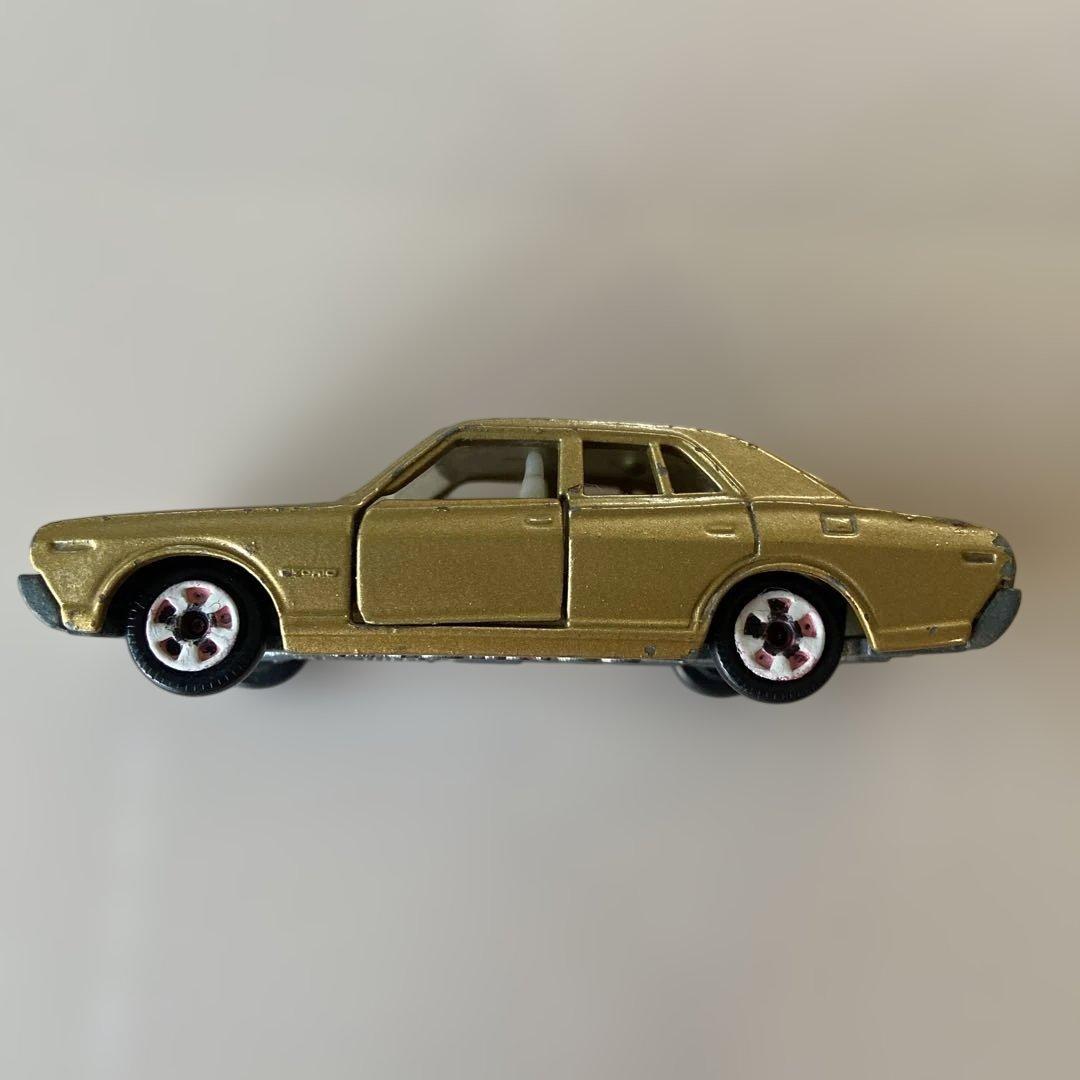 トミカ　香港トミカ　日産セドリック　香港製　No33