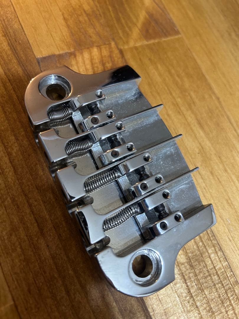 HIP SHOT ヒップショッ　Bass Bridge